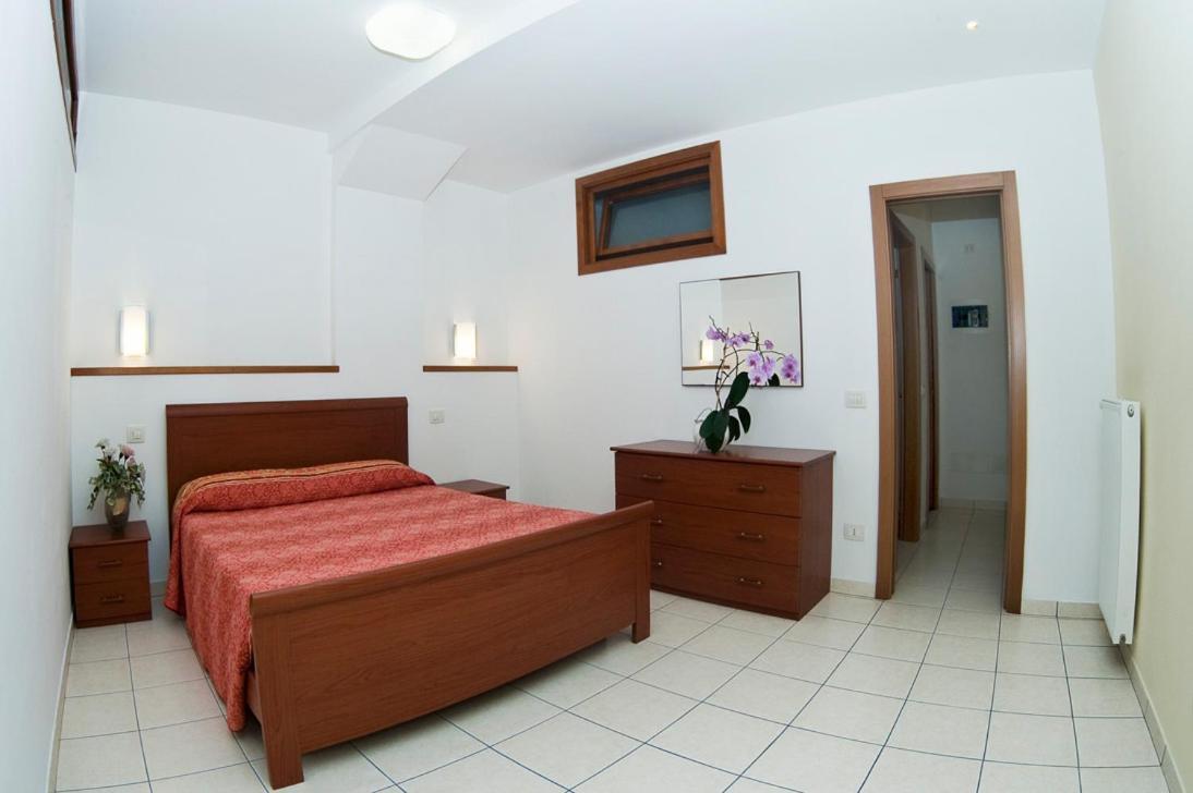 Casa Facchinetti Yellow Apartment Malcesine Luaran gambar